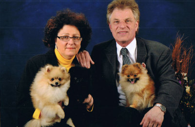 carla and Frits Lohuis from the Petit Poms kennel